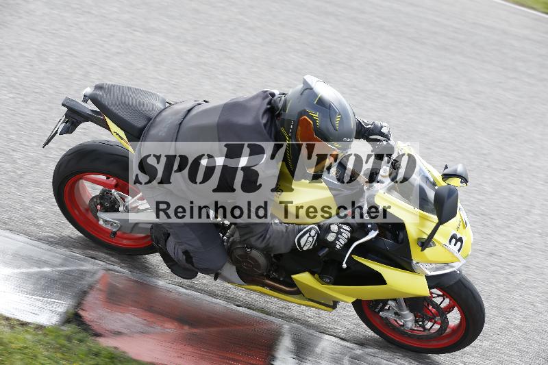 /Archiv-2025/10 23.04.2025 Cornu Master School ADR/gruen-vert/32